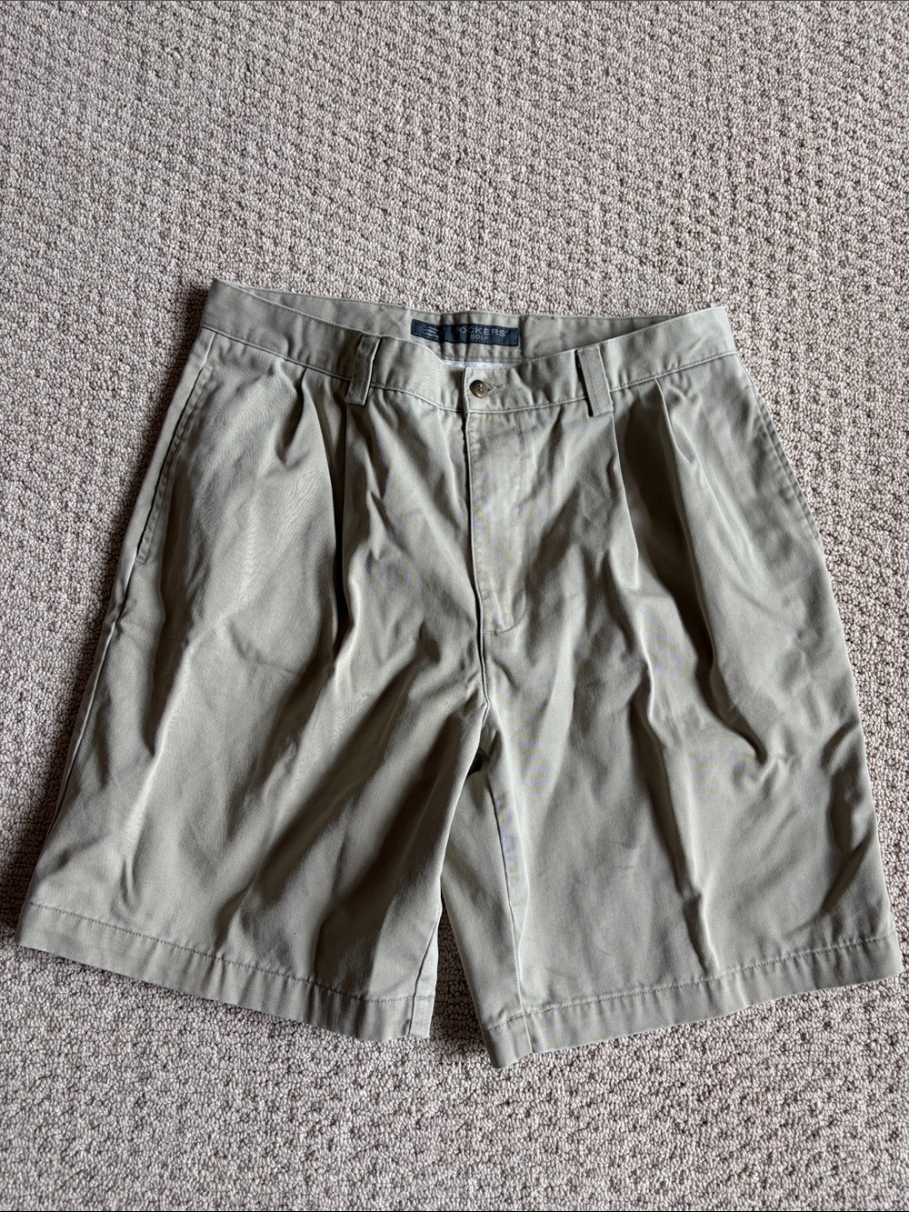 Dockers Golf Men's Flat Front Khaki Shorts - Light Tan